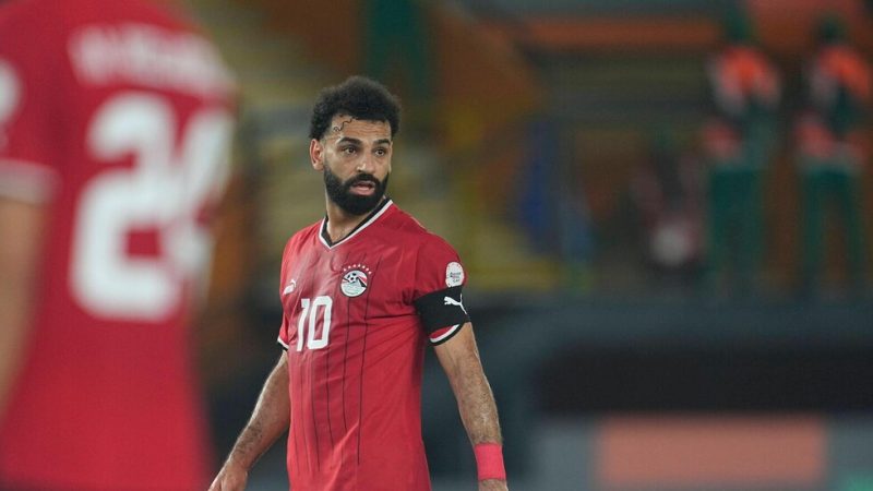 بالفيديو.. استقبال “جنوني” لمحمد صلاح في غينيا بيساو