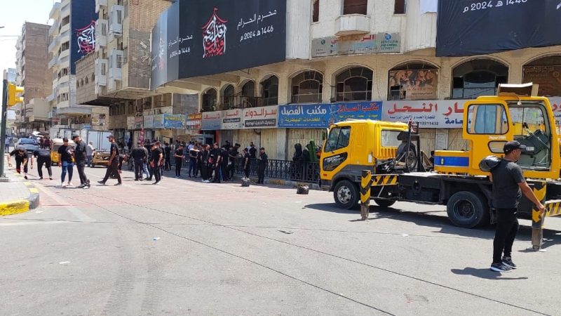 بغداد تشهد زحامًا مروريًا بعد قطع الطرق المؤدية الى الخلاني والتحرير (صور)