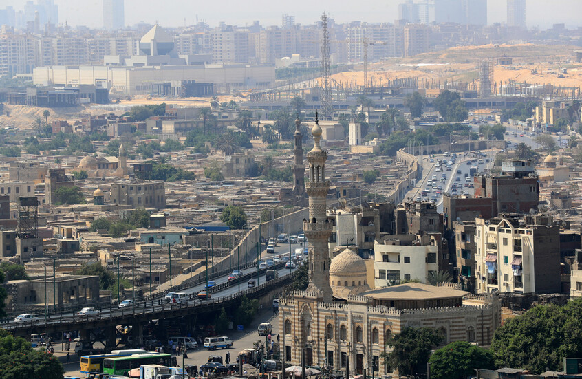 بعد تسلمه حقيبة وزير الصناعة في مصر.. كامل الوزير يعلن عن أول مصنع