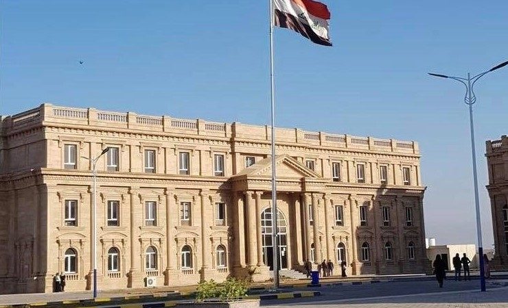 فضيحة بتعيينات البصرة.. شملت عوائل والخريجيون لم تطالهم القرعة