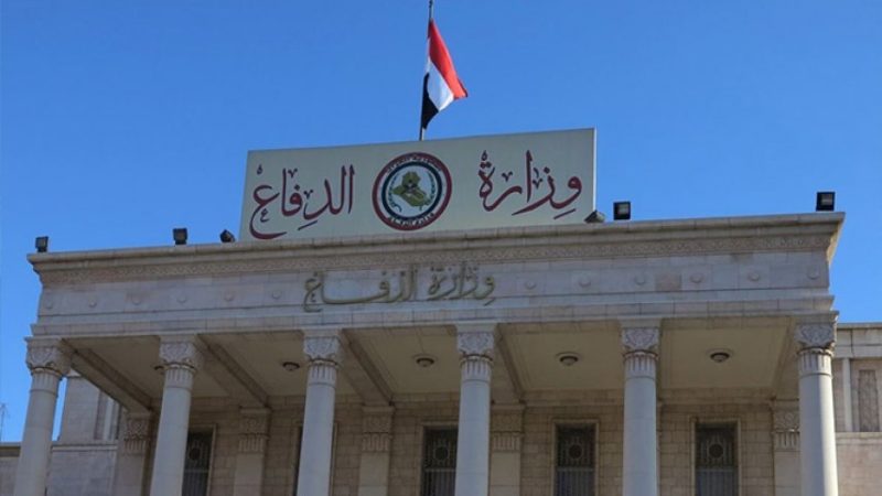 الدفاع توافق على إطفاء الديون المترتبة بذمة شهداء الوزارة قبل وبعد عمليات التحرير