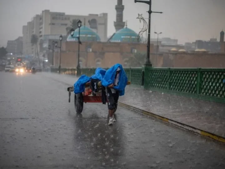 العراق موعود بموجة مطرية شمالًا وجنوبًا وحظوظ الوسط والغرب ضعيفة