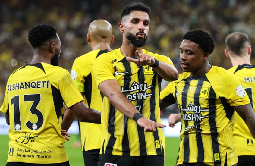 الاتحاد يسقط الأهلي ويشعل الصراع على صدارة الدوري السعودي