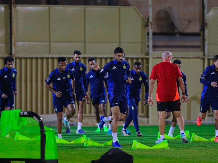 خطوة جديدة من بيولي اتجاه لاعبي النصر السعودي