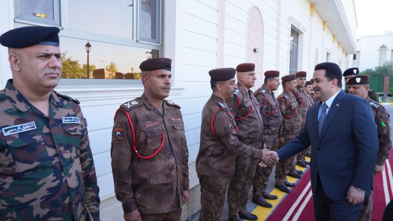 القائد العام للقوات المسلحة يزور مقرّ قيادة قوات الحدود في بغداد