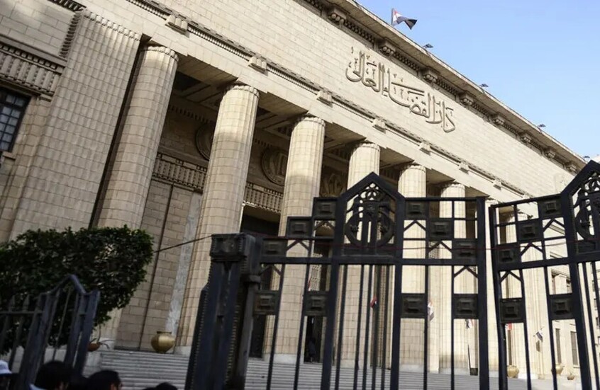 محكمة مصرية تقضي بعقوبة مشددة لـ 29 متهما في قضية واحدة