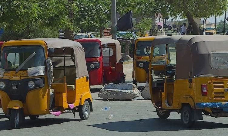 قائد عمليات بغداد يوجه بمنع دخول “التكتك” الى 8 مناطق