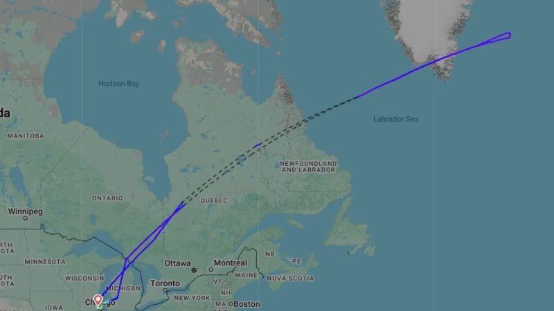 بعد 10 ساعات في الجو.. دورات المياه المسدودة تجبر طائرة هندية على العودة إلى شيكاغو